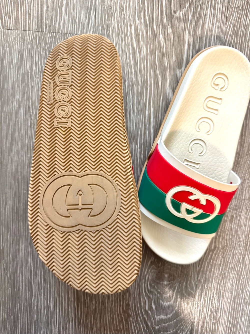 Gucci Pool Slides with Red and Green Stripes Logo - Picture 3 of 4